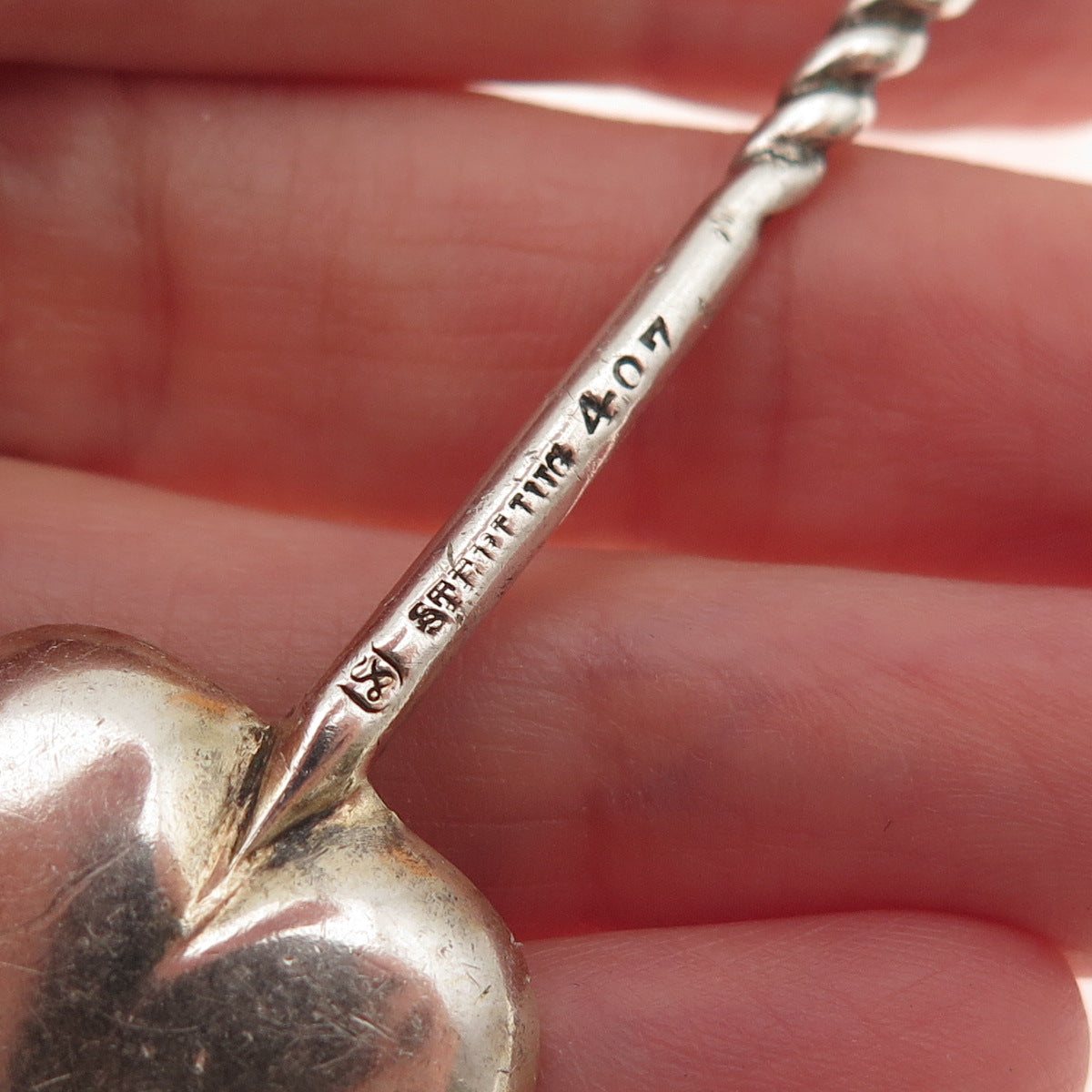Simons Bros 925 Sterling Silver Antique Art Deco Twisted Heart Coffee Spoon #407
