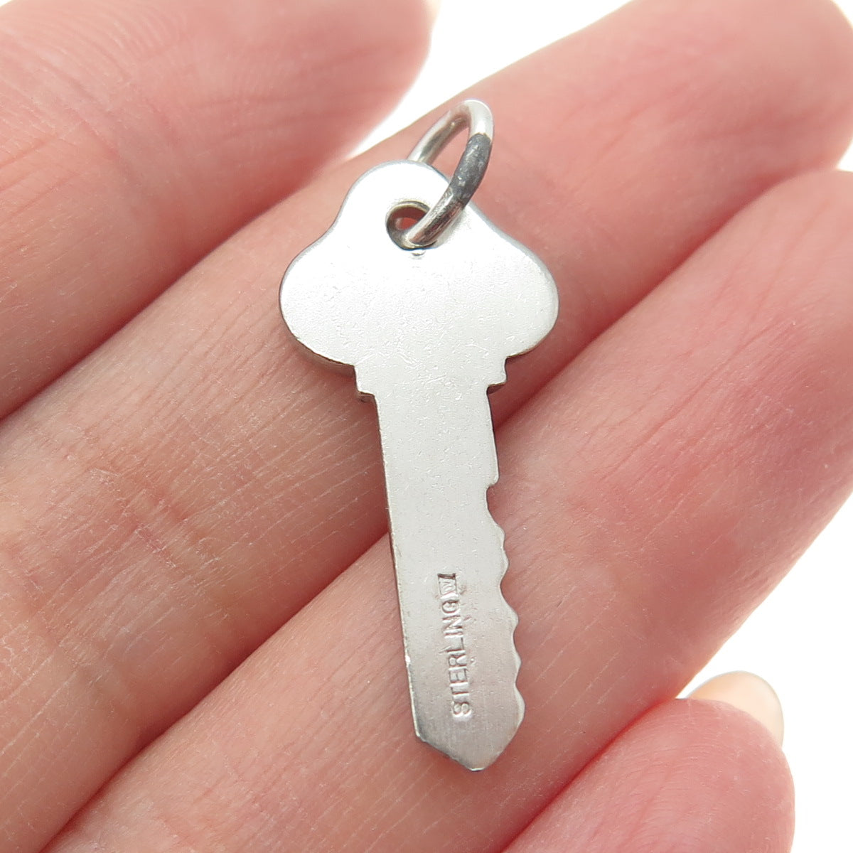 WELLS 925 Sterling Silver Vintage "Key to Success" 3D Charm Pendant