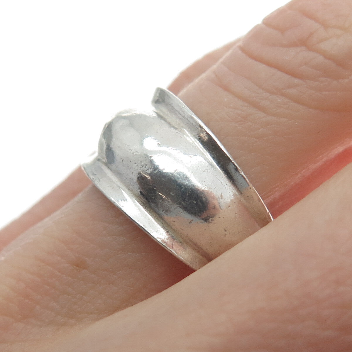 925 Sterling Silver Vintage Modernist Hammered Ring Size 8.5