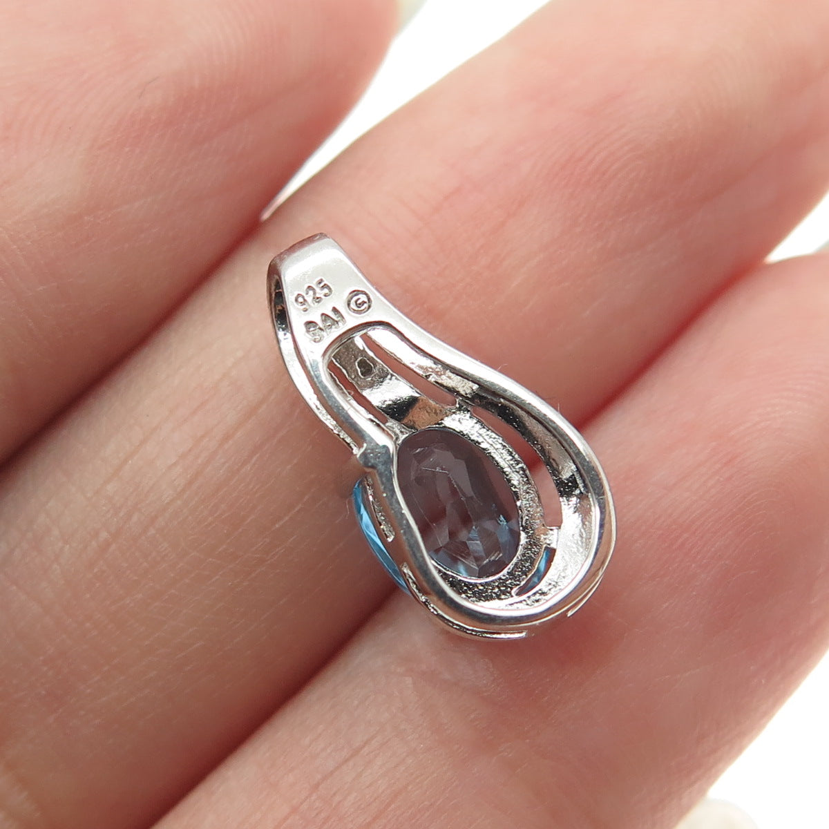 SAI 925 Sterling Silver Real Diamond & Blue Topaz Minimalist Pendant