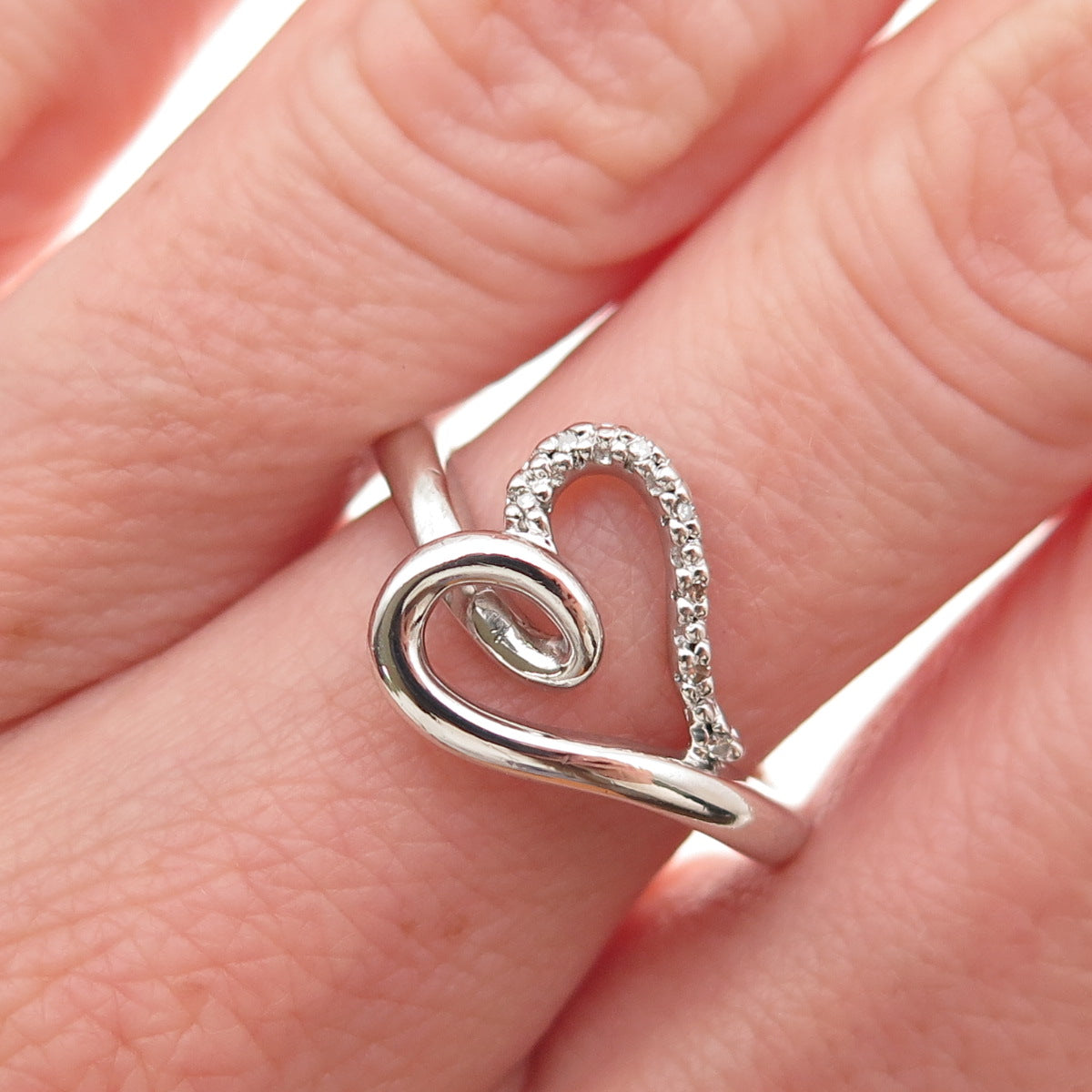 Sun 925 Sterling Silver Real Round-Cut Diamond Heart Ring Size 6.75