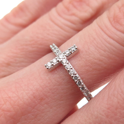 925 Sterling Silver Round-Cut C Z Cross All Around Ring Size 7