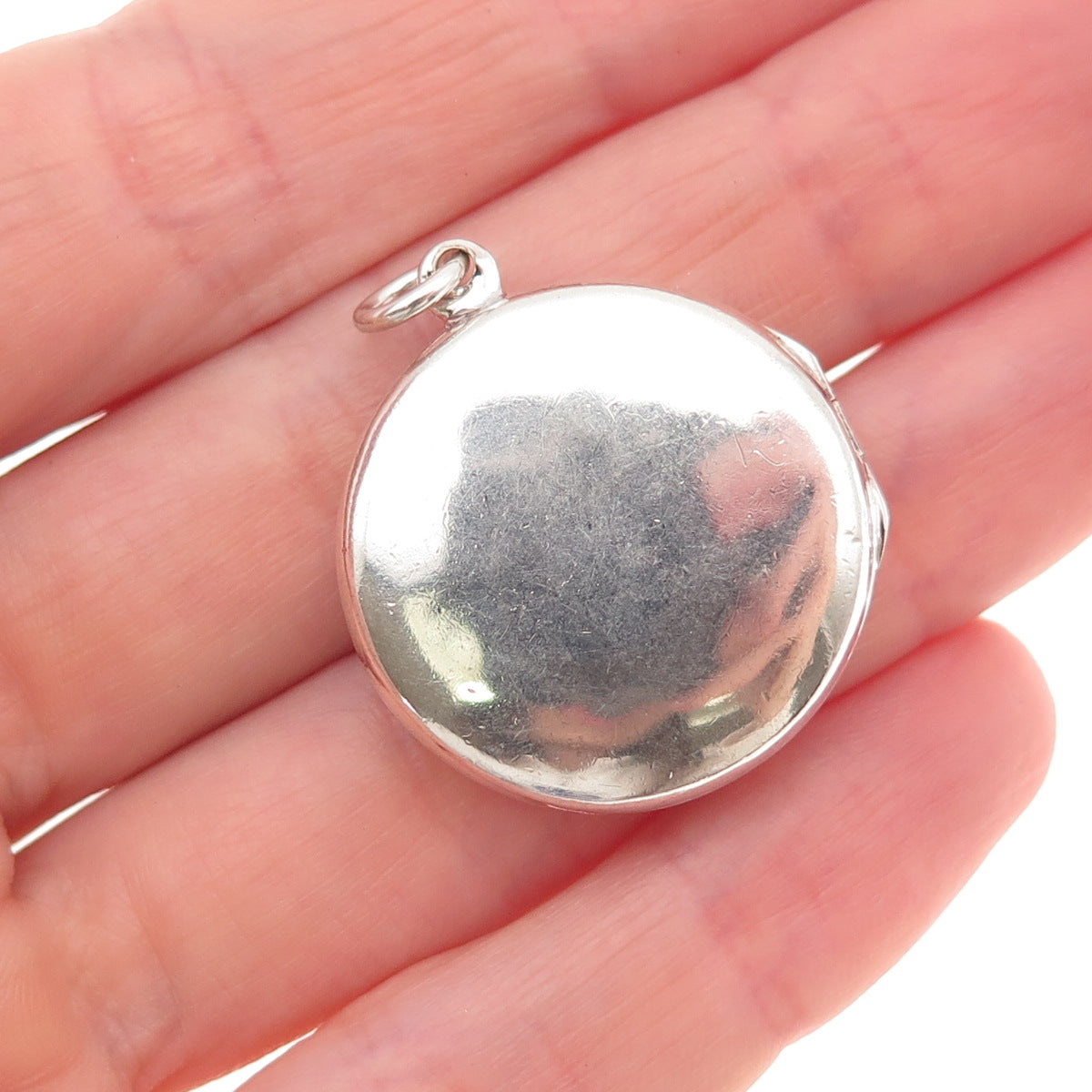 925 Sterling Silver Vintage Floral Repousse Round Locket Charm Pendant