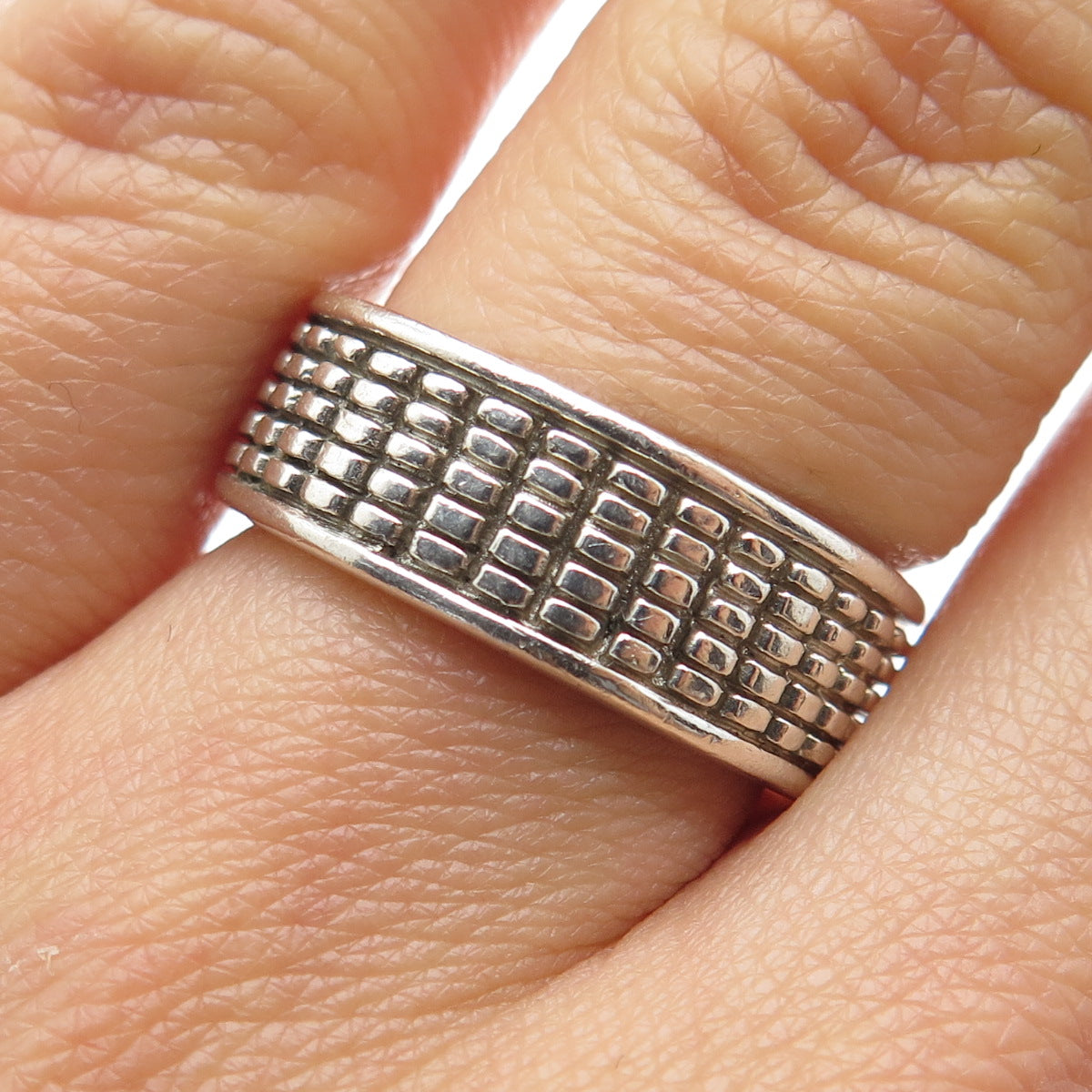 925 Sterling Silver Vintage Oxidized Band Ring Size 7