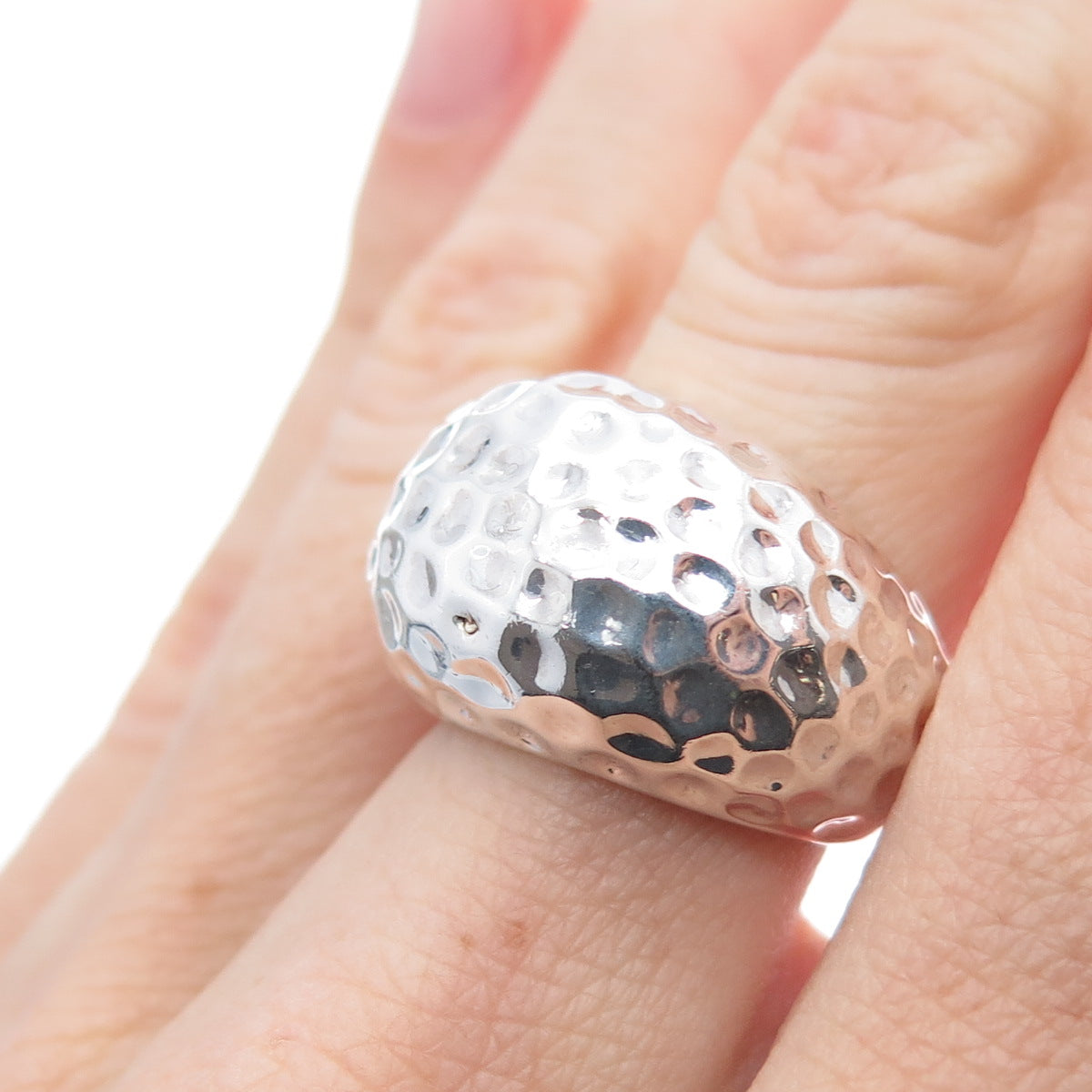 925 Sterling Silver Vintage Modernist Hammered Finish Dome Ring Size 6