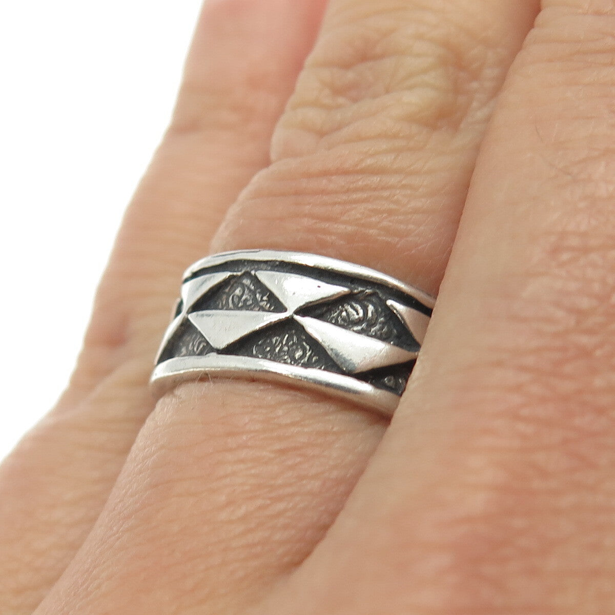 SUN WEST 925 Sterling Silver Vintage Checkers Band Ring Size 6