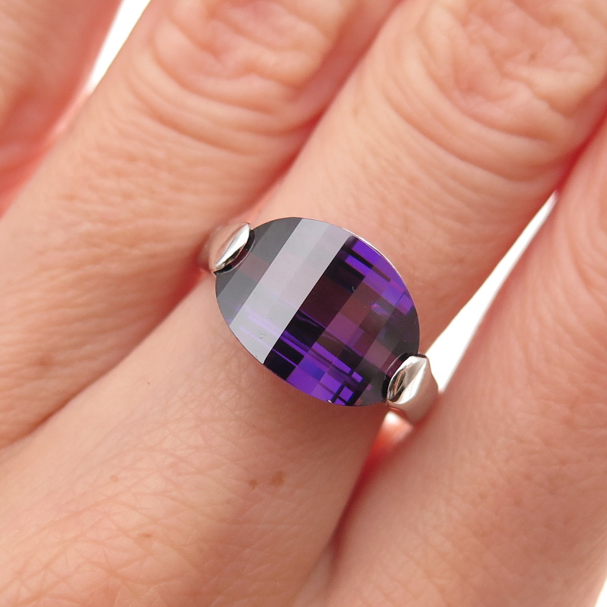 925 Sterling Silver Lavender C Z Ring Size 7