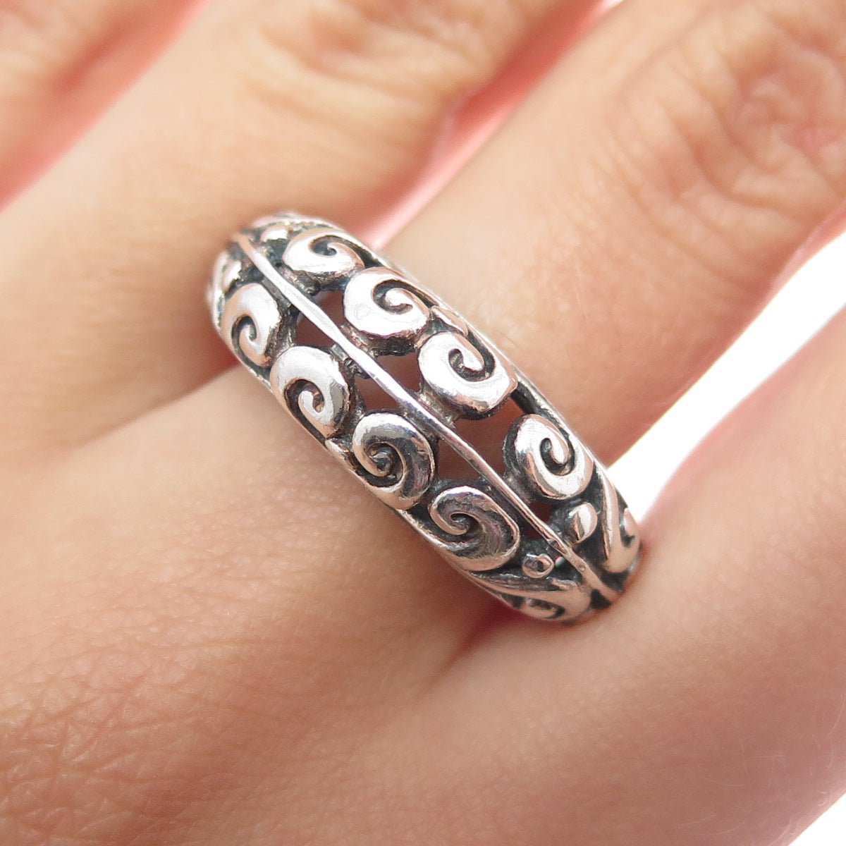 925 Sterling Silver Vintage Modernist Swirl Oxidized Ring Size 7.5