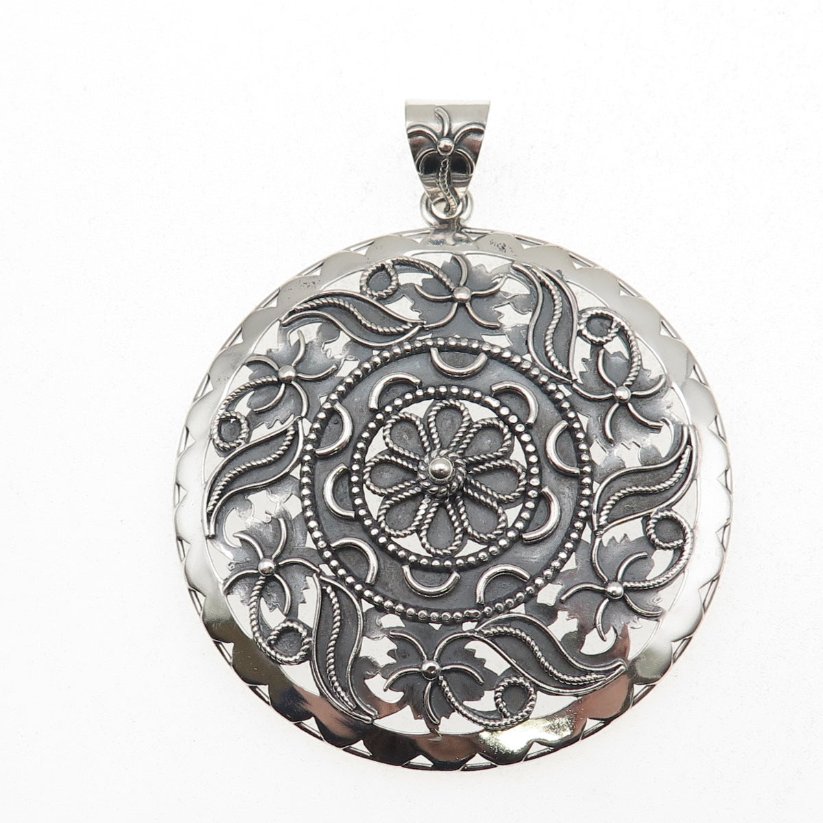 DP Doug Paulus 925 Sterling Silver Vintage Floral Disc Oxidized Pendant
