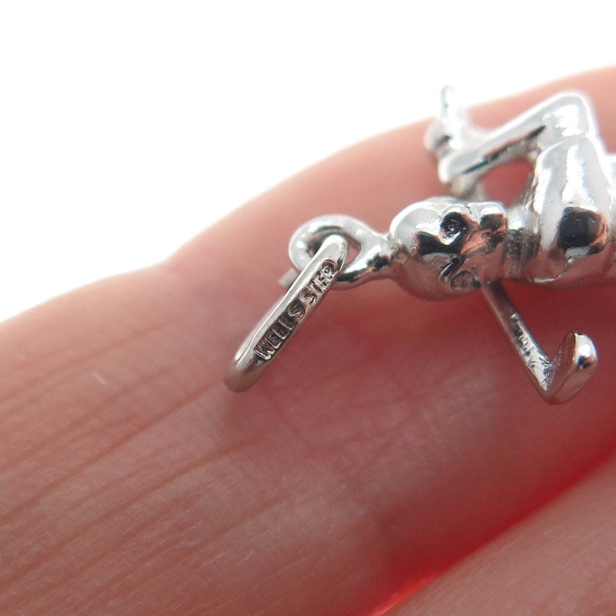 WELLS 925 Sterling Silver Vintage Golf Player Minimalist 3D Charm Pendant