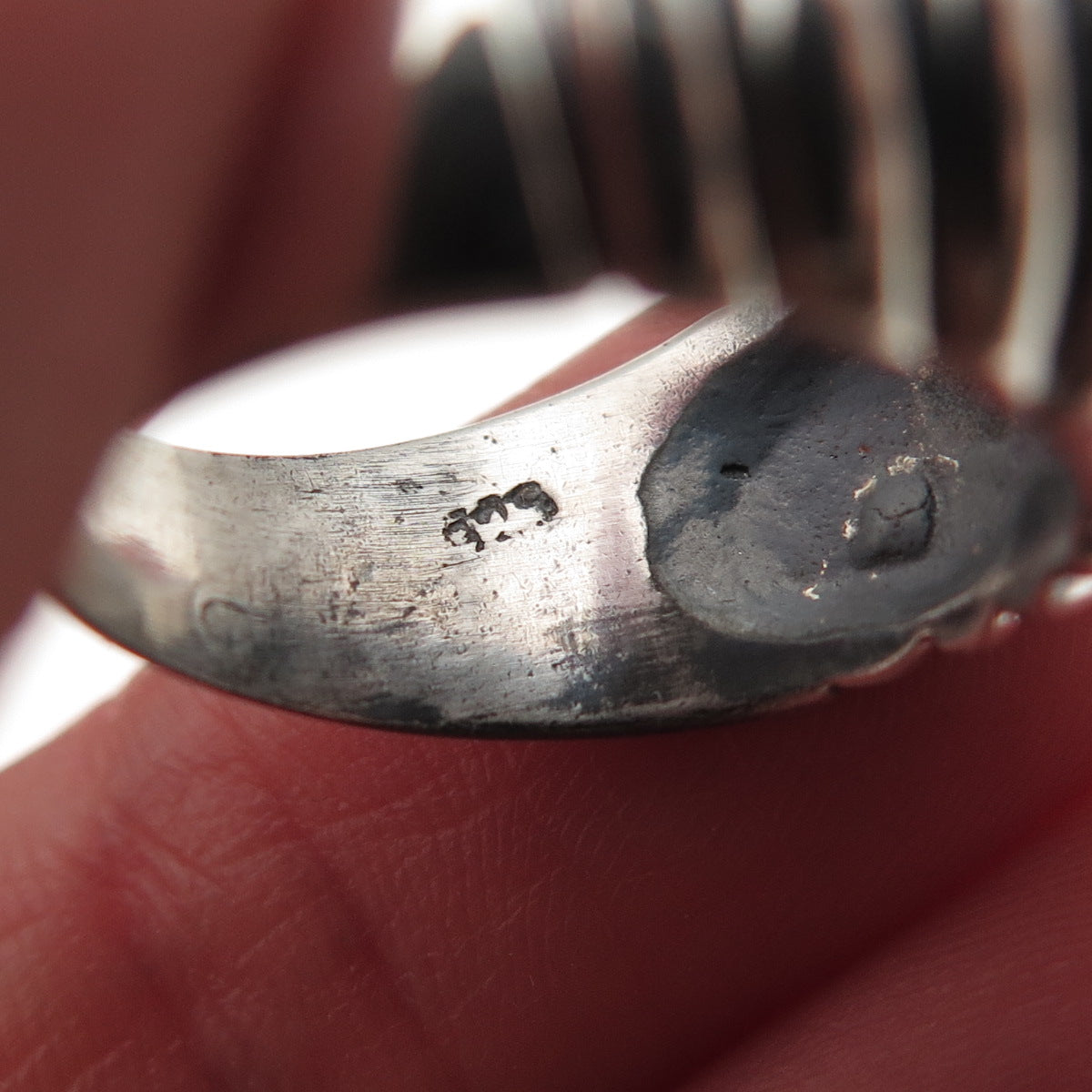 925 Sterling Silver Vintage Round-Cut C Z Modernist Oxidized Ring Size 6