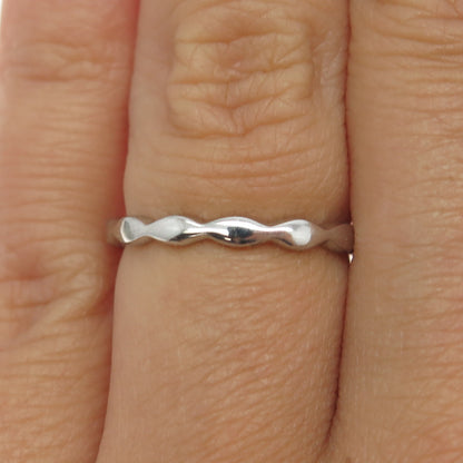 925 Sterling Silver Modernist Wavy Stackable Band Ring Size 5.75