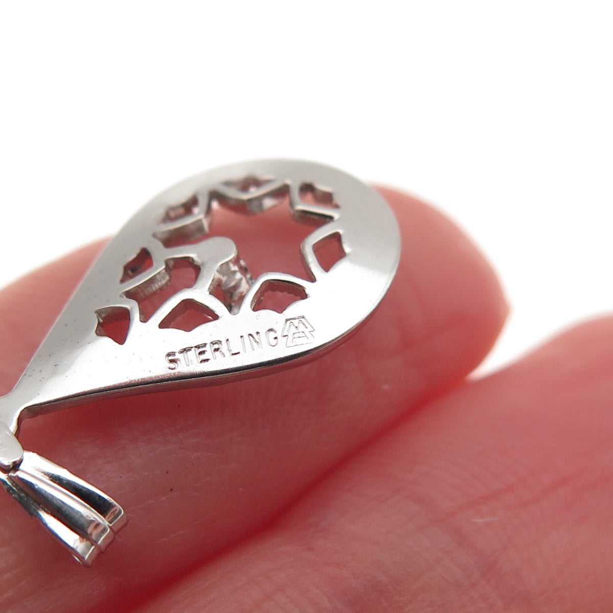 Marvel 925 Sterling Silver Vintage Round-Cut C Z Heart Teardrop Charm Pendant