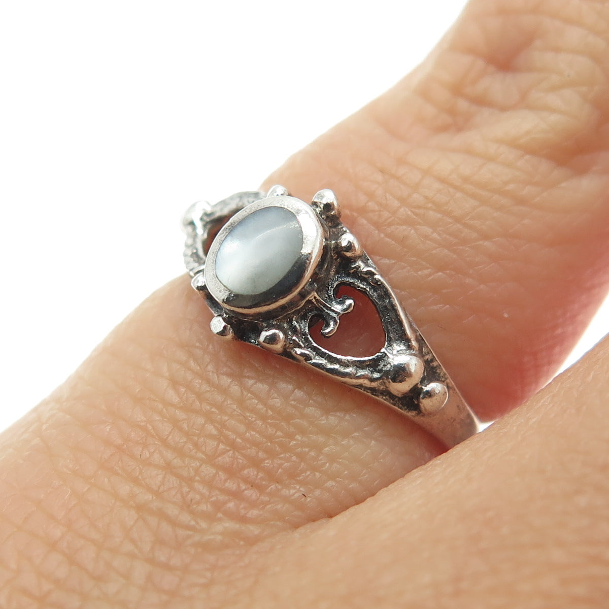 CHAPAL ZENRAY Sterling Silver Vintage Real Mother-of-Pearl Heart Ring Size 4.25