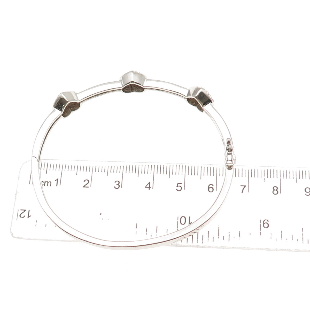 925 Sterling Silver Real Round-Cut Diamond Heart Station Bangle Bracelet 7"
