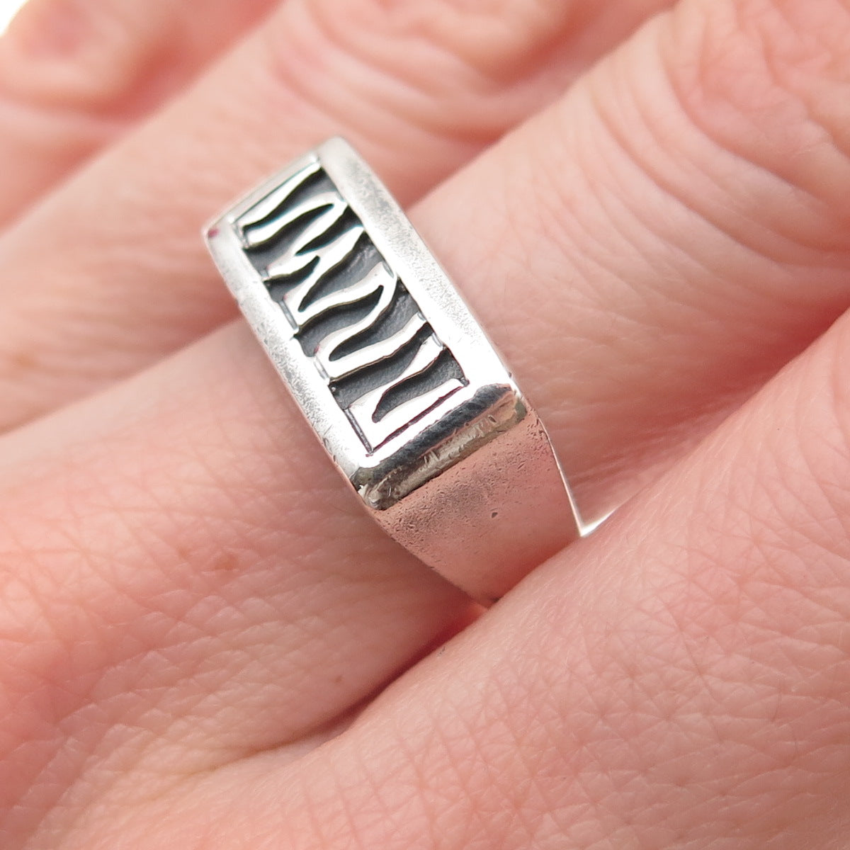 Boma 925 Sterling Silver Vintage Modernist Zig Zag Oxidized Ring Size 7