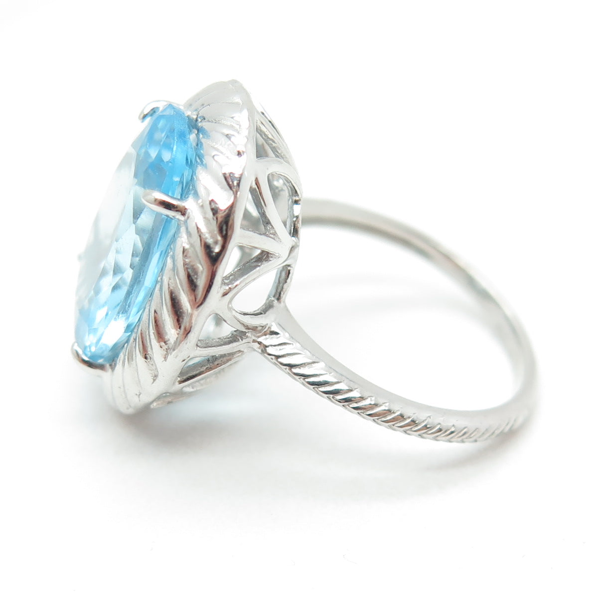 925 Sterling Silver Real Oval-Cut Blue Topaz Gem Ribbed Twisted Ring Size 6.25