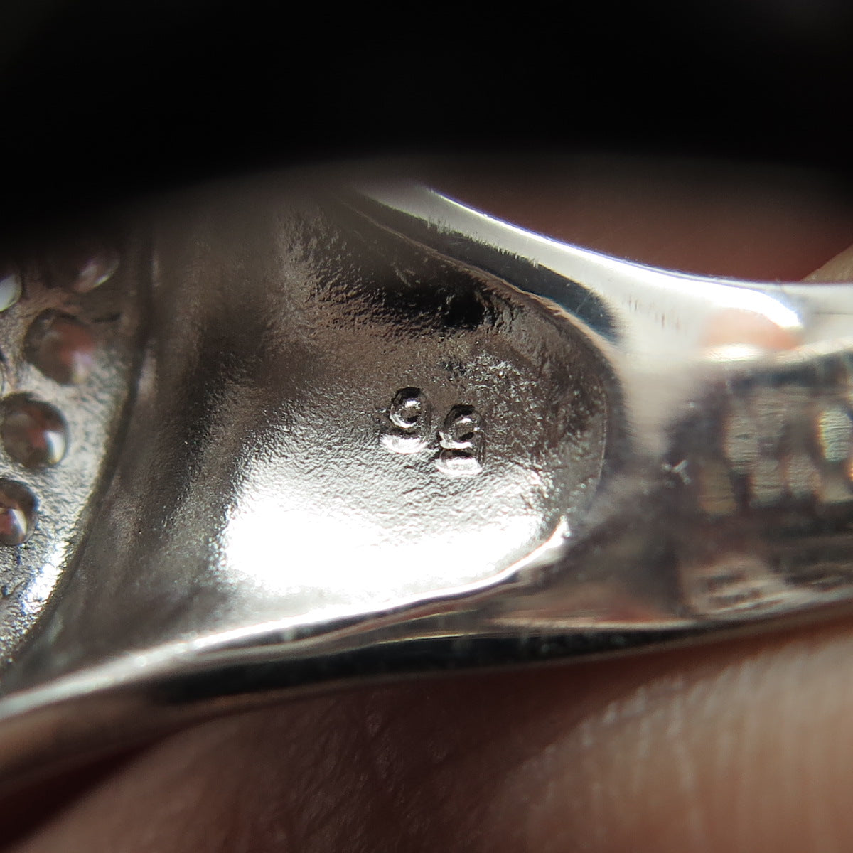 925 Sterling Silver Real Round-Cut Black Spinel & C Z Heart Ring Size 7.5