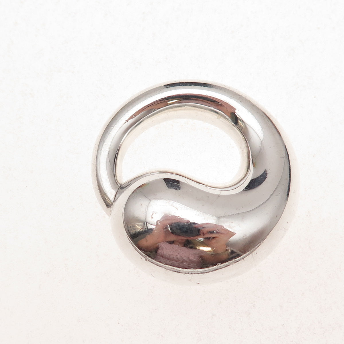 Tiffany & Co. Elsa Peretti Sterling Silver Vintage Large Eternal Circle Pendant