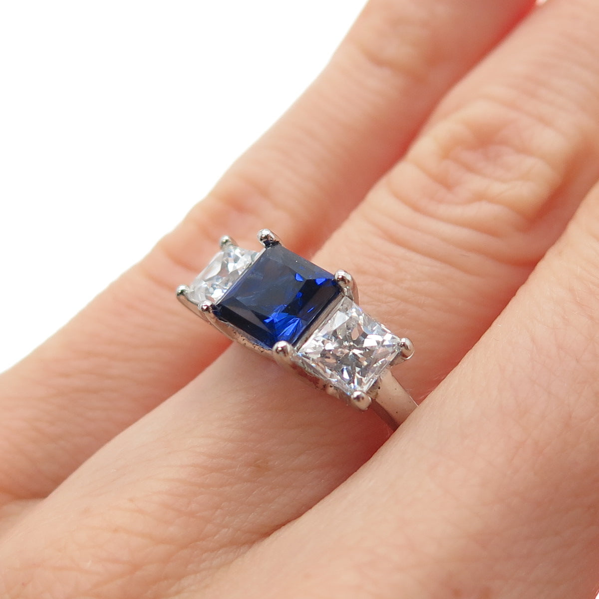 JCM Jacmel Mauritius 925 Sterling Princess-Cut Blue & White C Z Ring Size 5.25