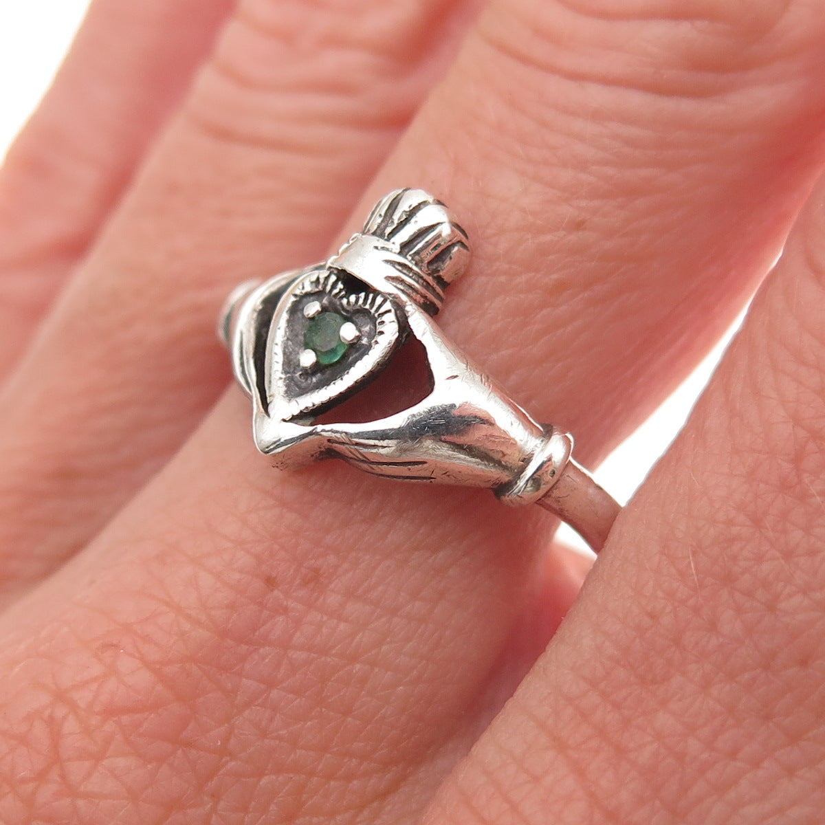 Nevada 925 Sterling Silver Vintage Real Emerald Irish Claddagh Ring Size 11.25