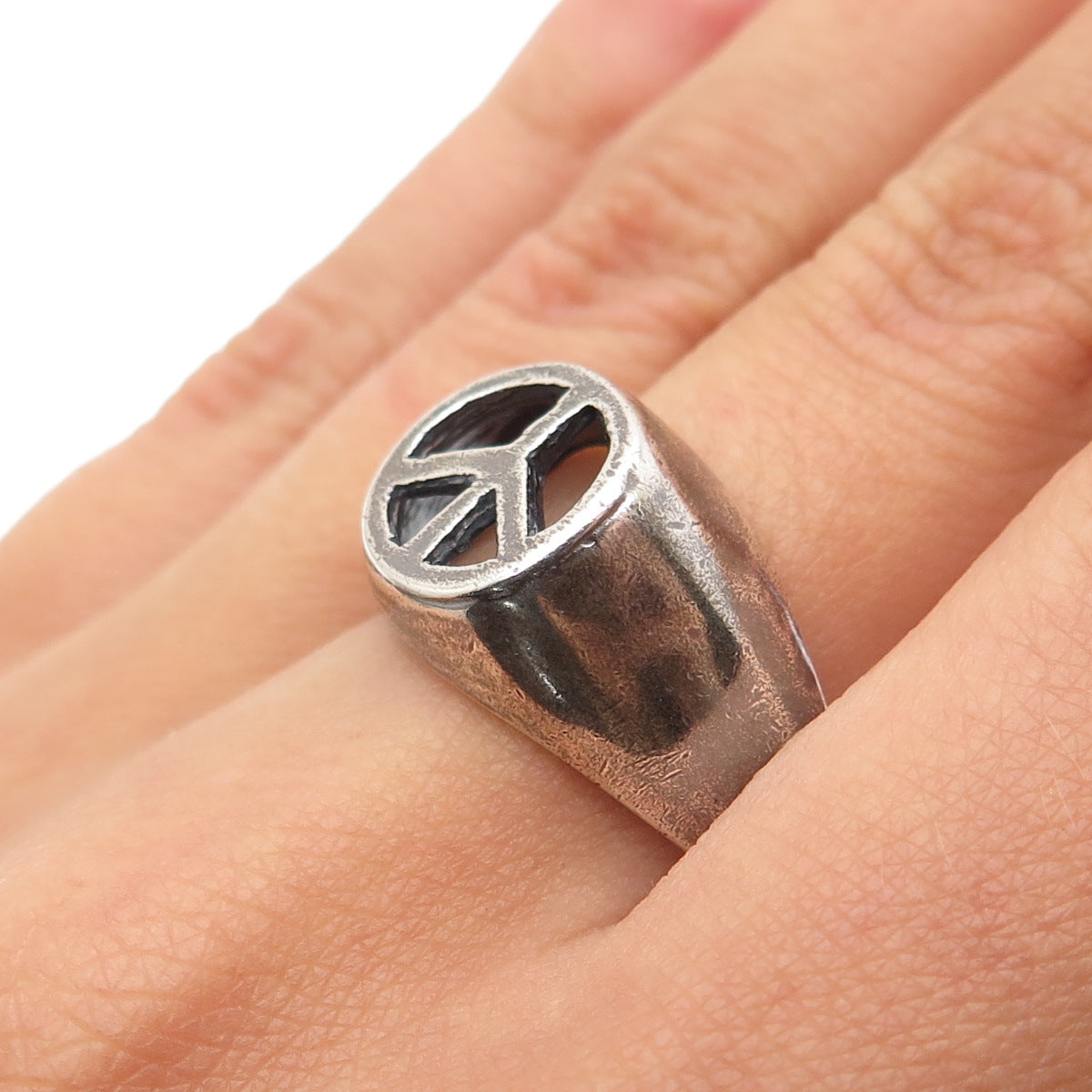 925 Sterling Silver Vintage Peace Symbol Oxidized Ring Size 9.5