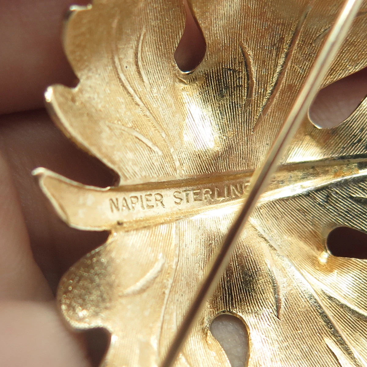 925 Sterling Silver Gold Plated Vintage Napier Oak Leaf Pin Brooch