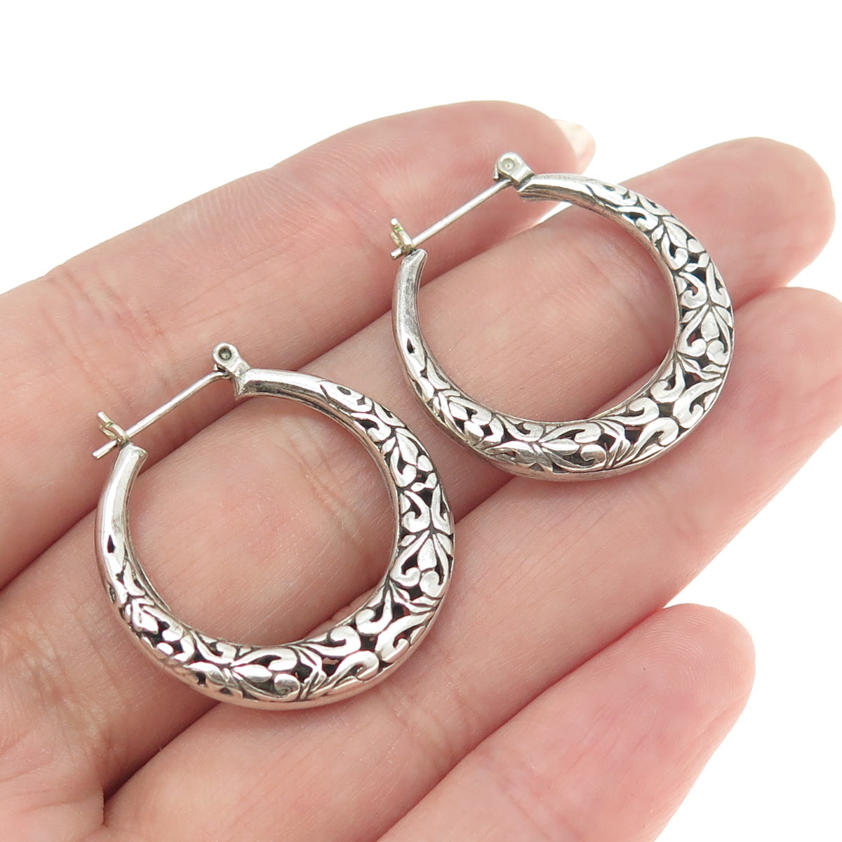 925 Sterling Silver Vintage Ornate Hinged Hoop Earrings