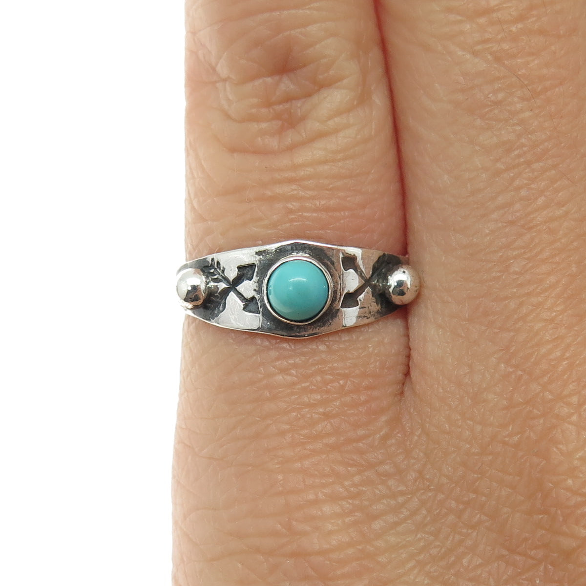 Old Pawn Sterling Silver Vintage Turquoise Arrow Oxidized Tribal Ring Size 5.25