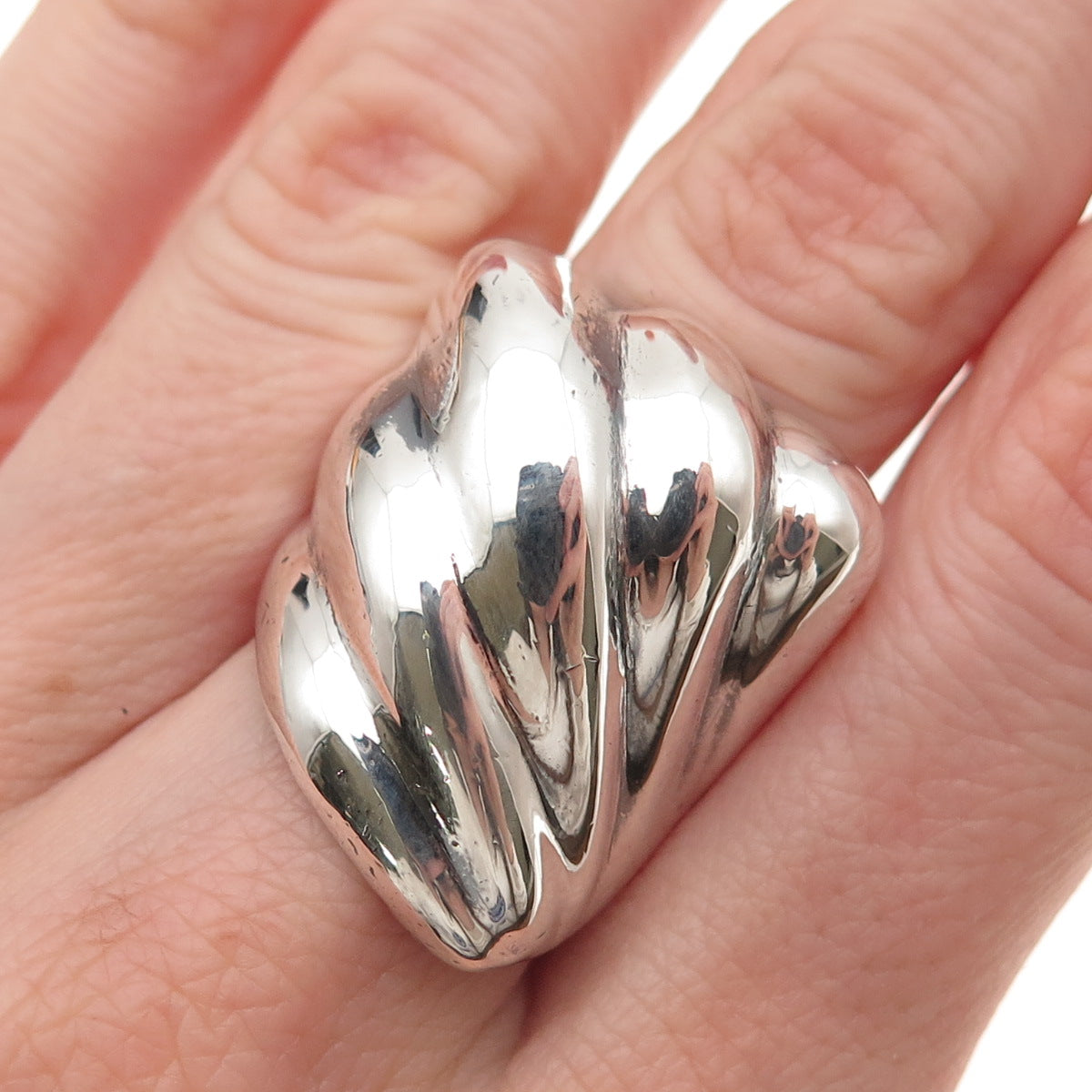925 Sterling Silver Vintage Modernist Wing Oxidized Ring Size 7.5