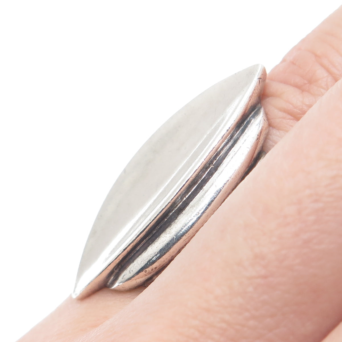 925 Sterling Silver Vintage Modernist Petal Ring Size 6