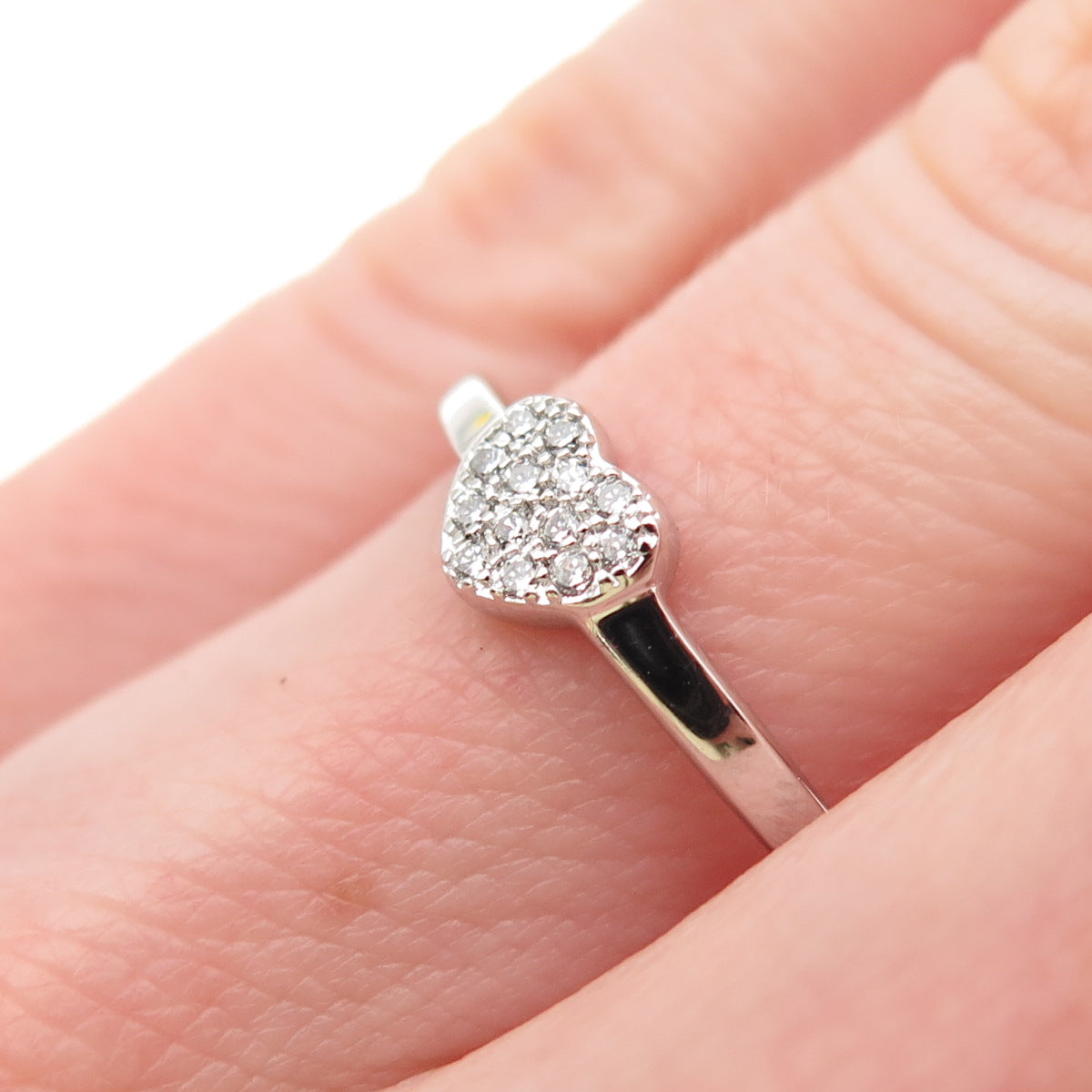 925 Sterling Silver Round-Cut C Z Heart Ring Size 6.25