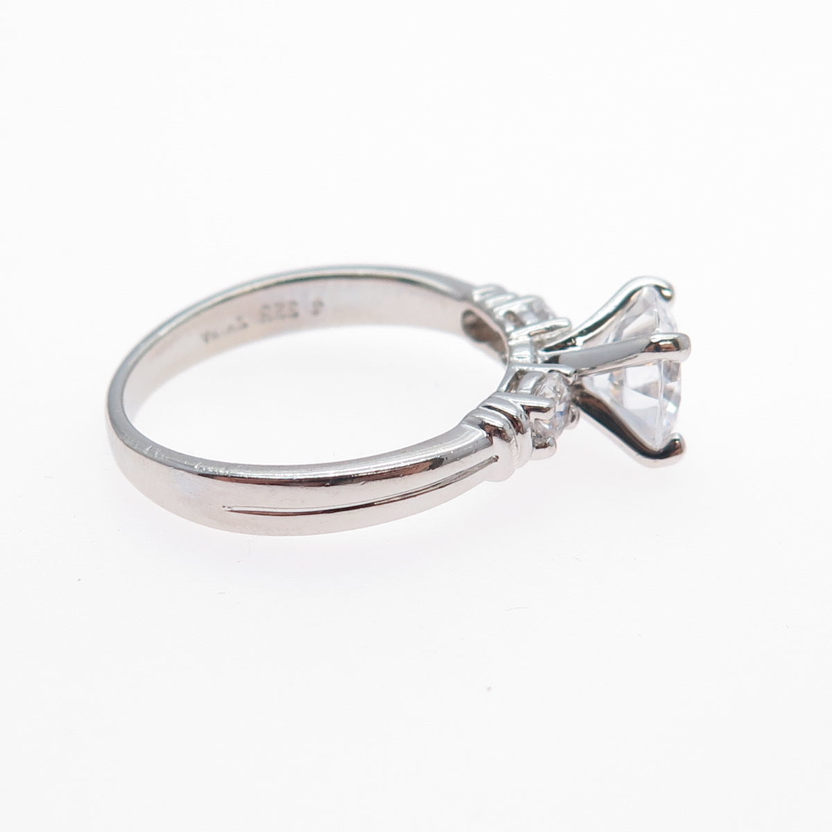 925 Sterling Silver Round-Cut C Z Engagement Ring Size 8.25