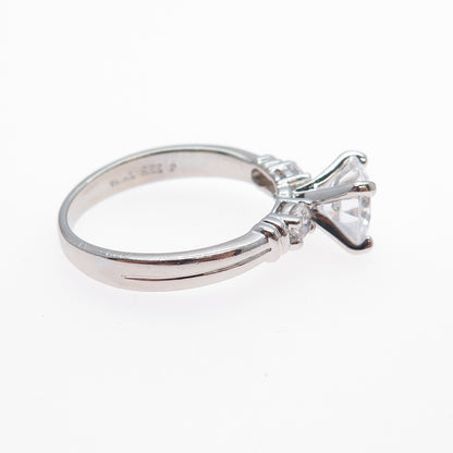 925 Sterling Silver Round-Cut C Z Engagement Ring Size 8.25