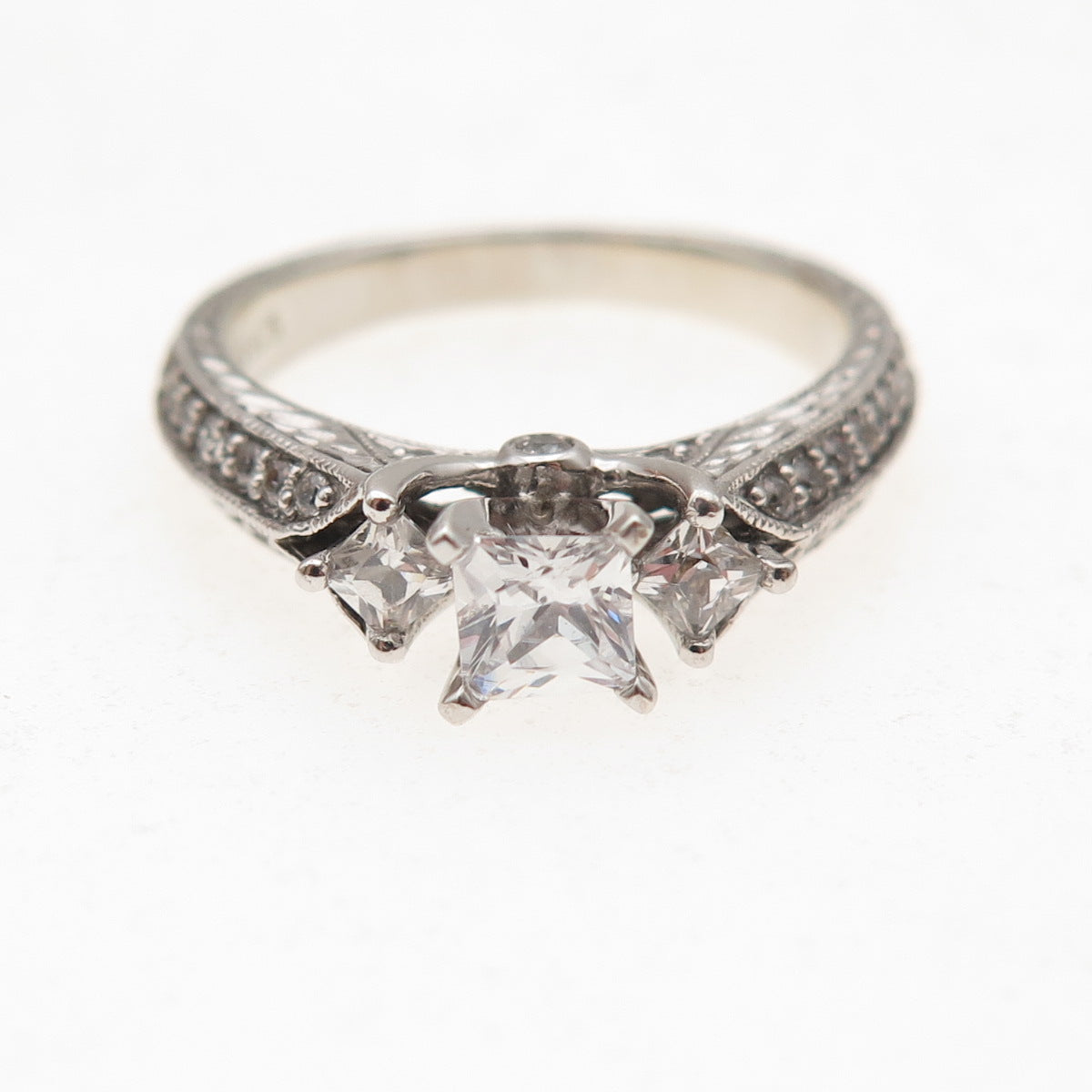 925 Sterling Silver Princess & Round-Cut C Z Engagement Ring Size 7