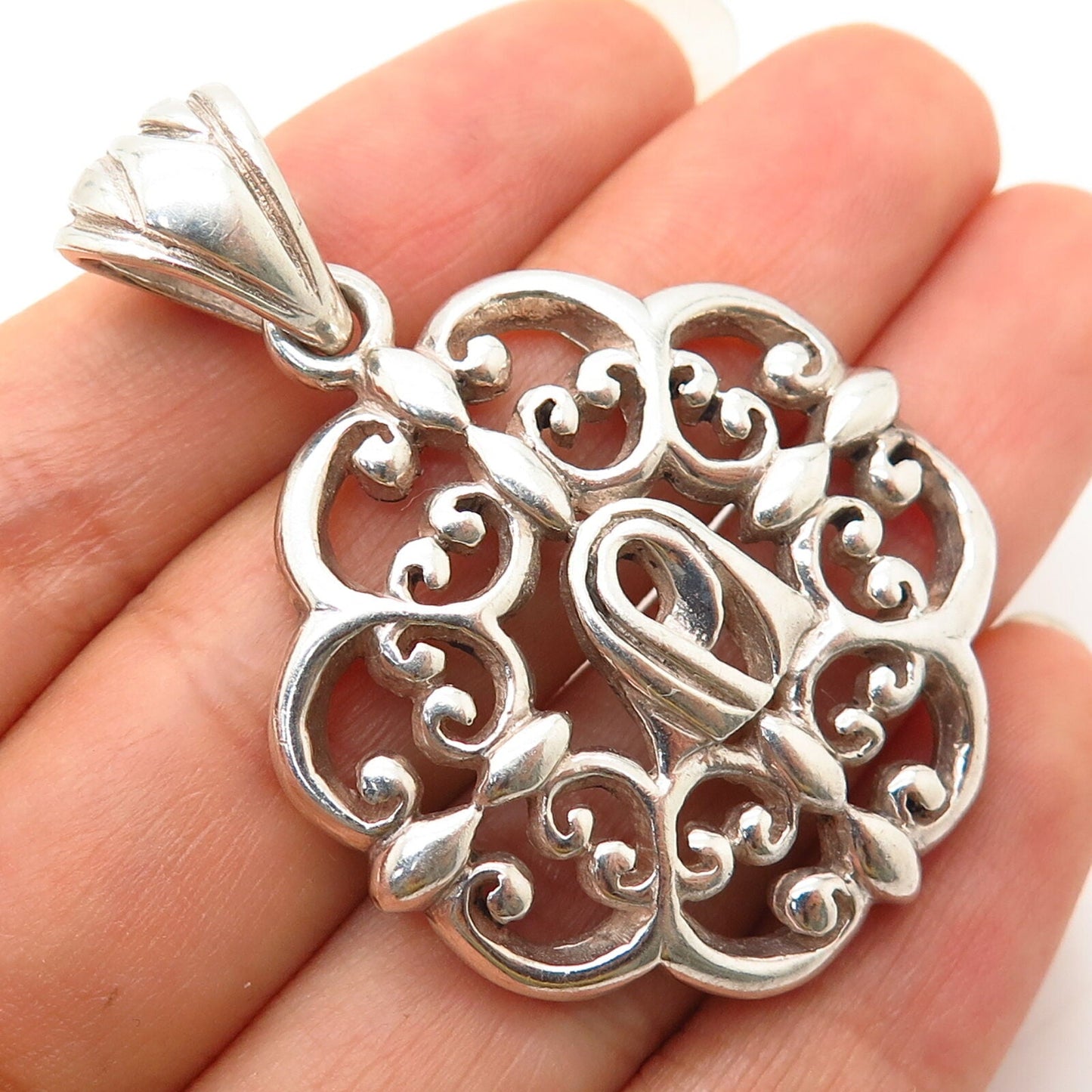 925 Sterling Silver Ornate Design Pendant