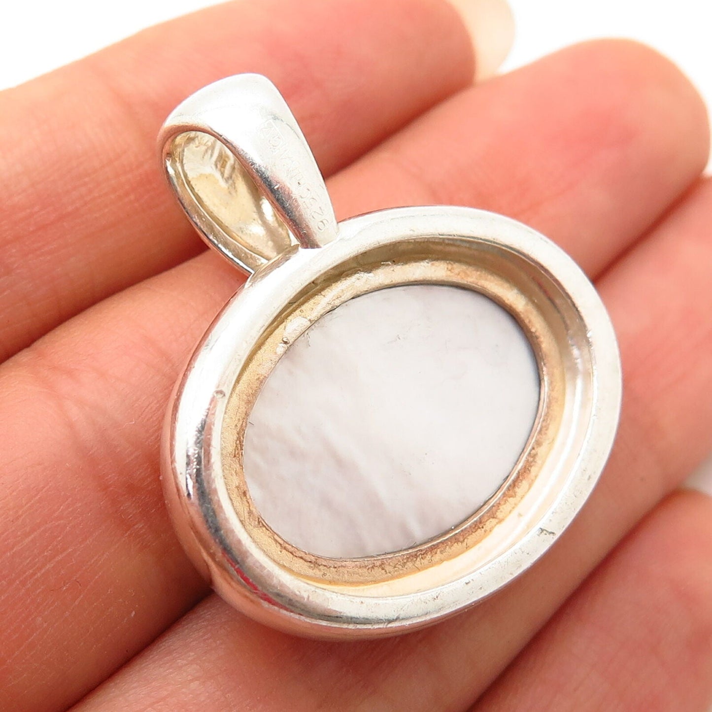 925 Sterling Silver Real Mother-of-Pearl Oval Pendant