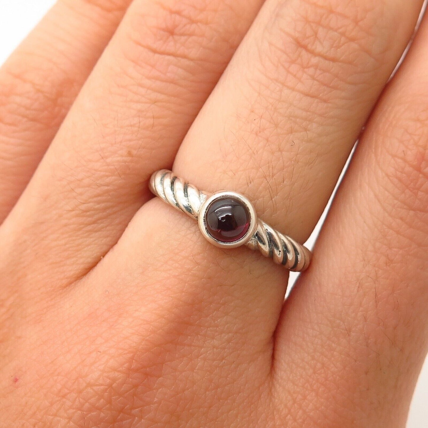 925 Sterling Silver Real Rhodolite Garnet Gemstone Twisted Design Ring