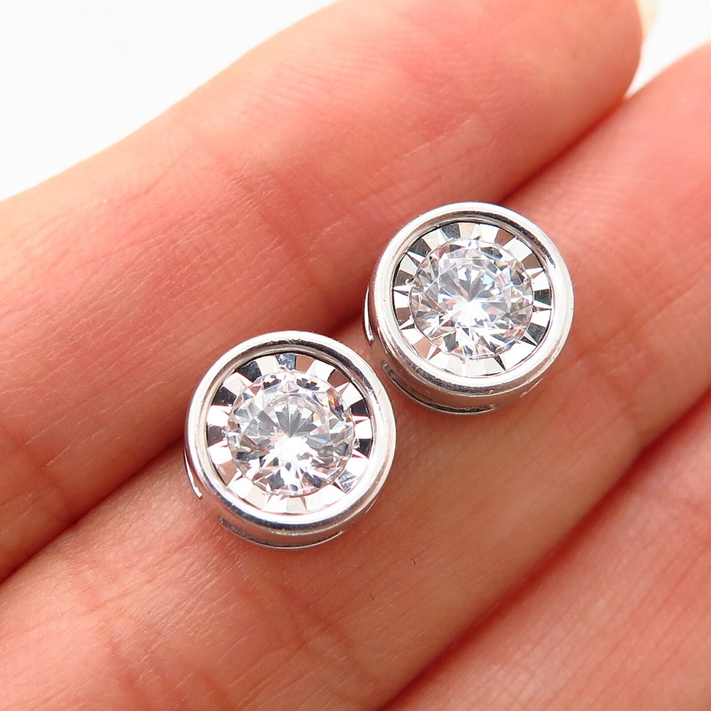 925 Sterling Silver C Z Round Design Stud Earrings