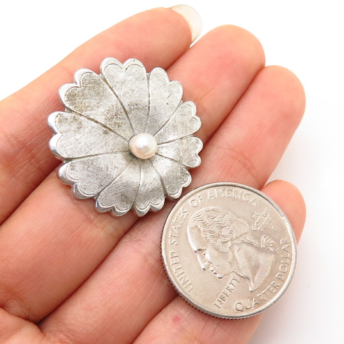 925 Sterling Silver Vintage Real Pearl Floral Design Pin Brooch