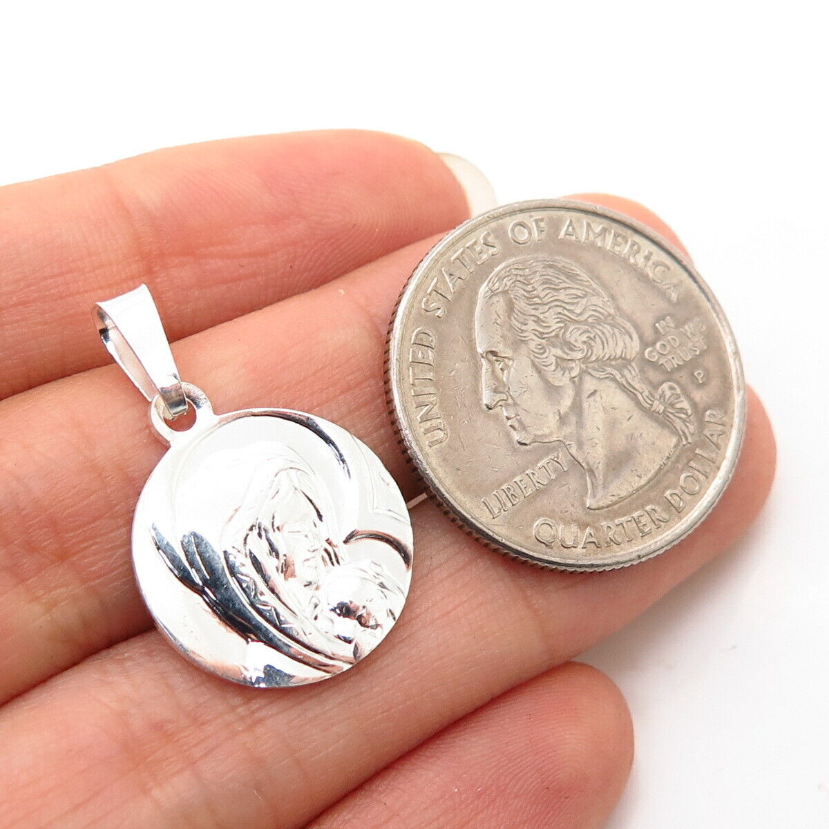 925 Sterling Silver Italy St. Mary & Baby Jesus Religious Design Pendant