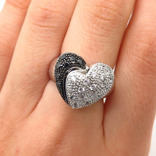 925 Sterling Silver White & Black C Z Heart Design Ring Size 6