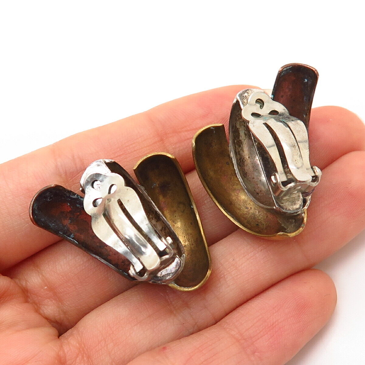 925 Sterling Silver 3-Tone Vintage Zina Ribbed Design Clip On Earrings