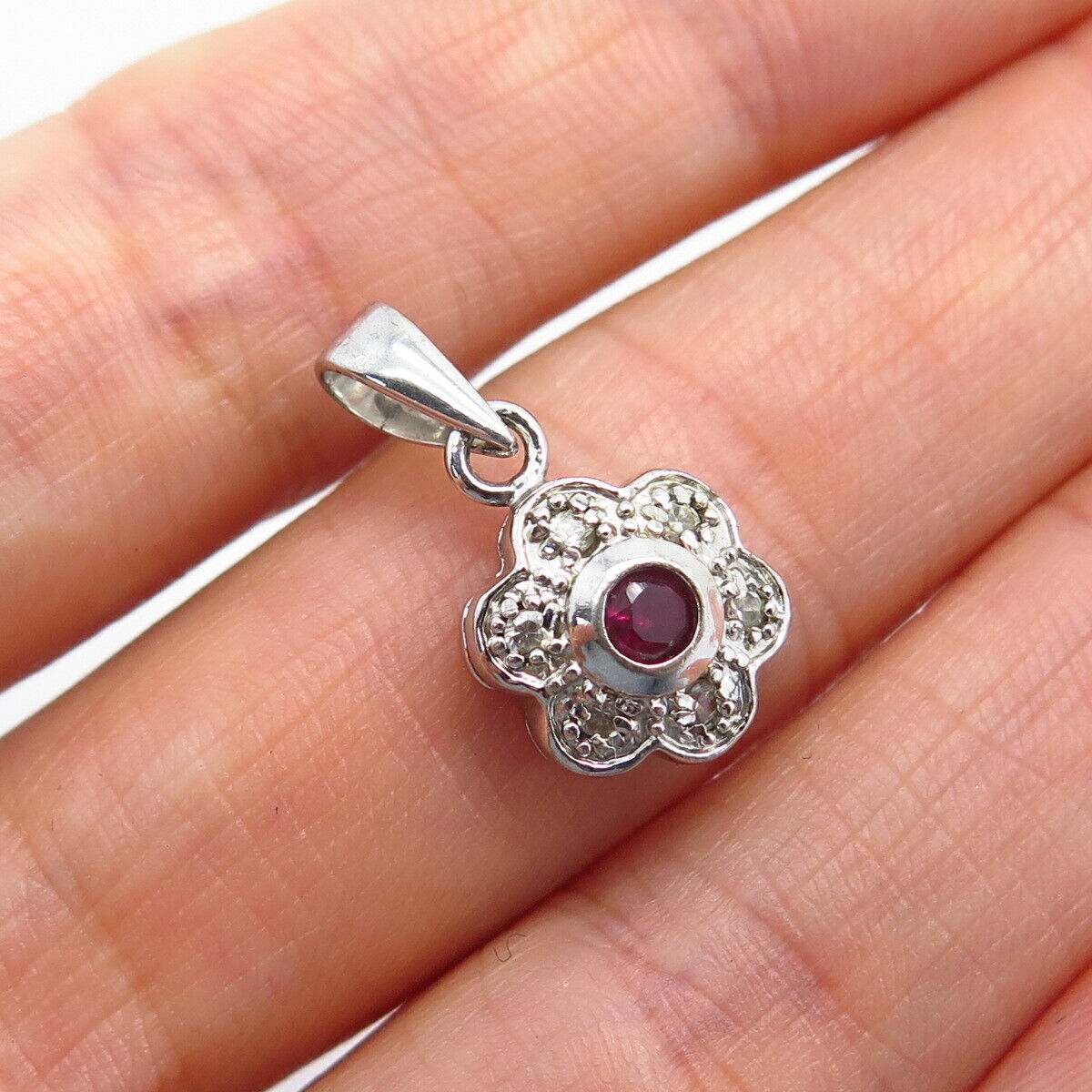 925 Sterling Silver White & Pink C Z Floral Design Pendant