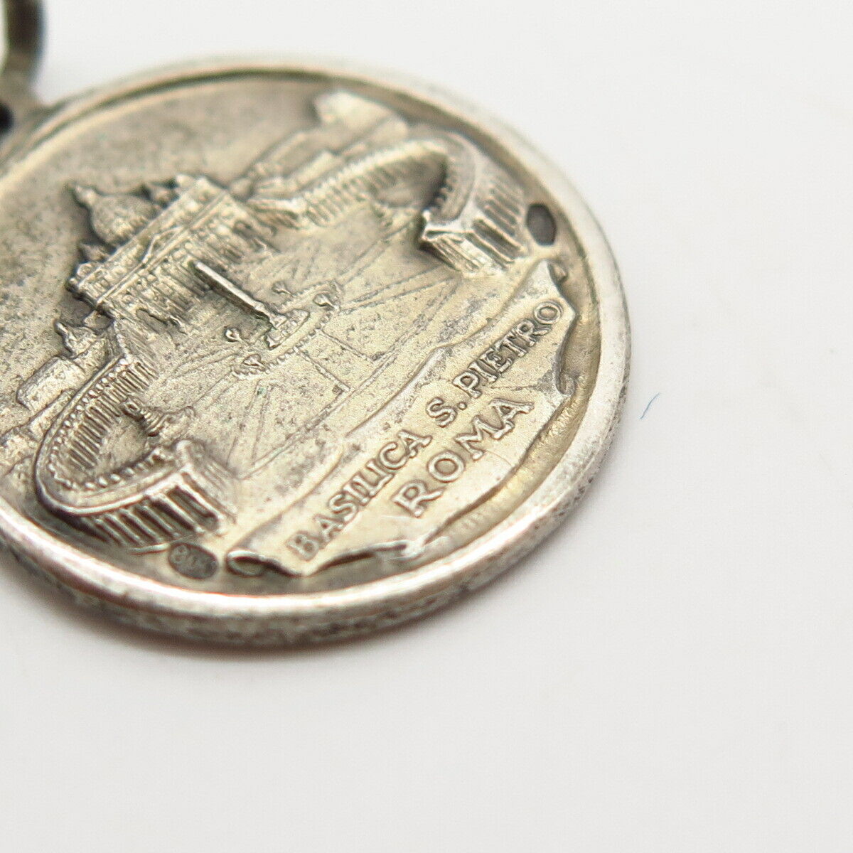 800 Silver Vintage St. Peter's Basilica & Pontifex Ioannes XXIII Charm Pendant