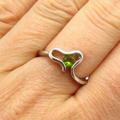 925 Sterling Silver Peridot-Tone C Z Abstract Heart Design Ring