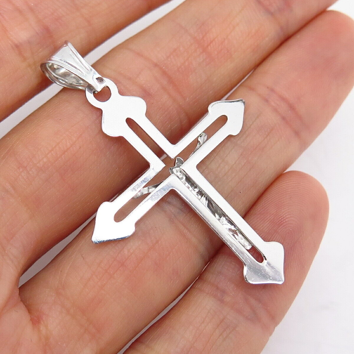 925 Sterling Silver Cutout Crucifix Cross Pendant