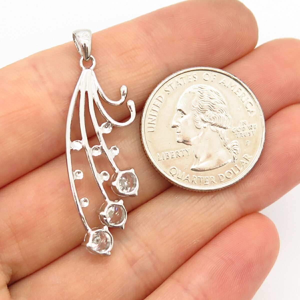 925 Sterling Silver C Z Floral Design Pendant