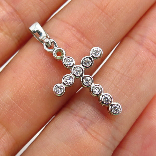 925 Sterling Silver C Z Cross Pendant