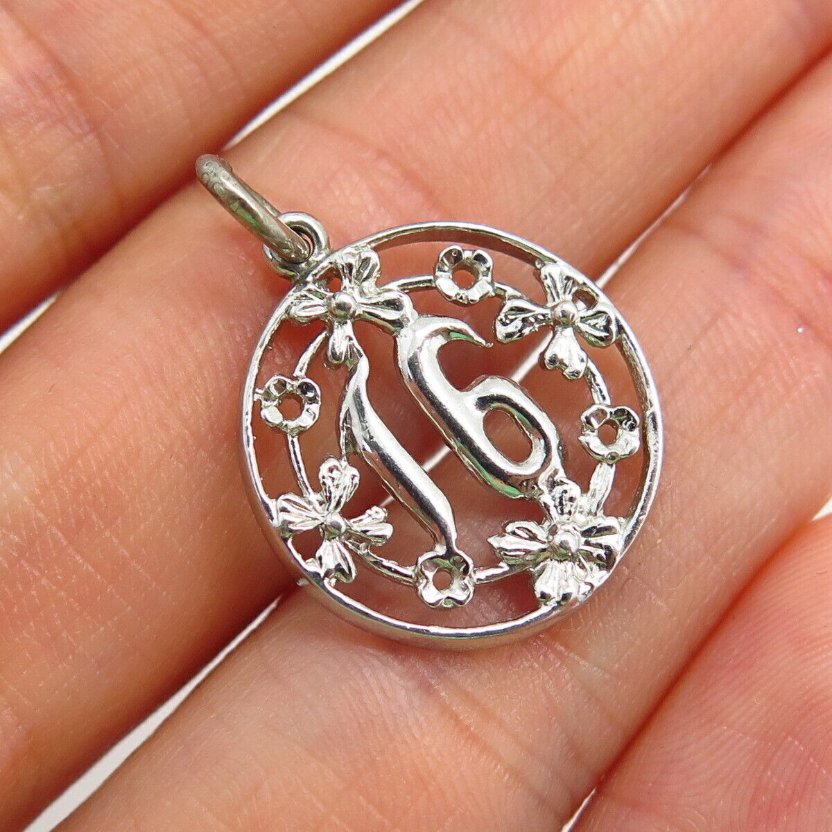 925 Sterling Silver "Sweet 16 / Lucky Number" Floral Design Round Pendant